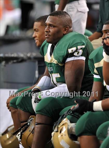 Thumbnail 1 in DeSoto vs. Douglass (Kirk Herbstreit National Kickoff Classic) photogallery.
