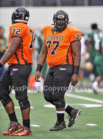 Thumbnail 1 in DeSoto vs. Douglass (Kirk Herbstreit National Kickoff Classic) photogallery.