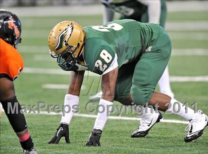 Thumbnail 1 in DeSoto vs. Douglass (Kirk Herbstreit National Kickoff Classic) photogallery.