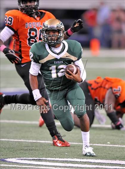 Thumbnail 2 in DeSoto vs. Douglass (Kirk Herbstreit National Kickoff Classic) photogallery.