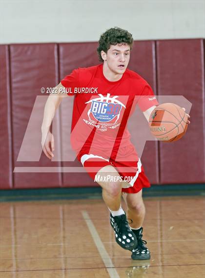 Thumbnail 1 in Big 30 Senior Classic photogallery.