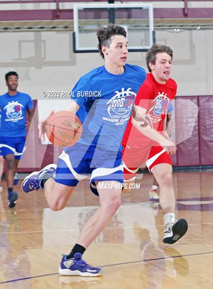 Thumbnail 2 in Big 30 Senior Classic photogallery.