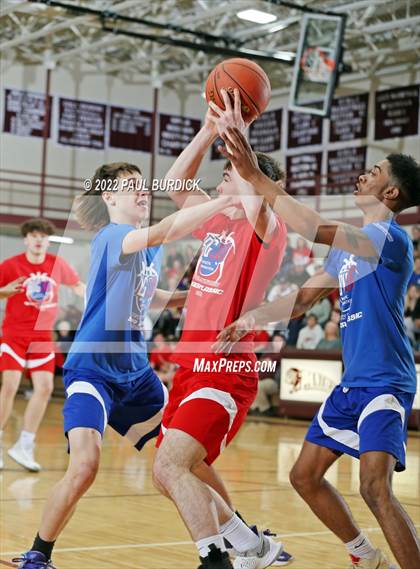 Thumbnail 2 in Big 30 Senior Classic photogallery.