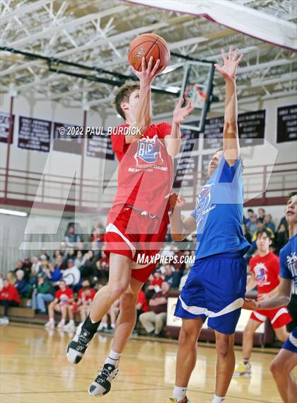 Thumbnail 1 in Big 30 Senior Classic photogallery.