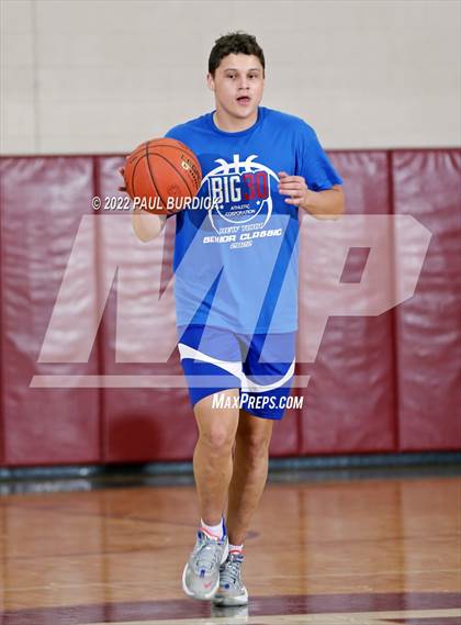 Thumbnail 2 in Big 30 Senior Classic photogallery.