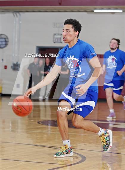 Thumbnail 3 in Big 30 Senior Classic photogallery.