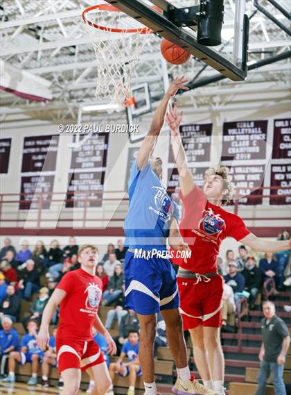 Thumbnail 2 in Big 30 Senior Classic photogallery.