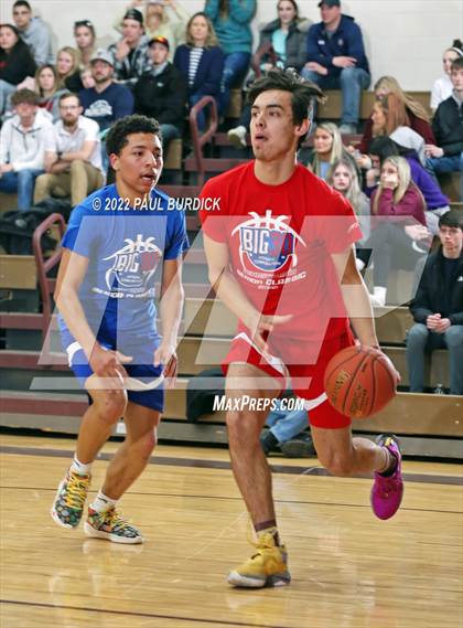 Thumbnail 3 in Big 30 Senior Classic photogallery.