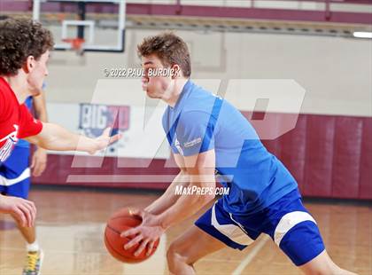 Thumbnail 2 in Big 30 Senior Classic photogallery.