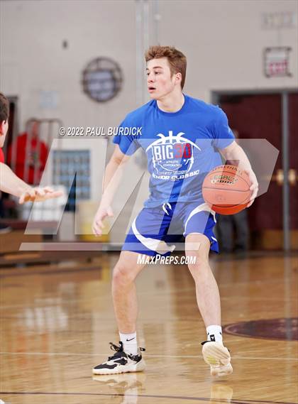 Thumbnail 2 in Big 30 Senior Classic photogallery.