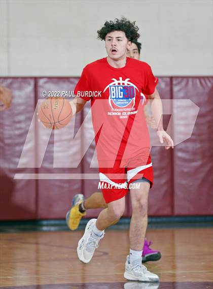 Thumbnail 1 in Big 30 Senior Classic photogallery.