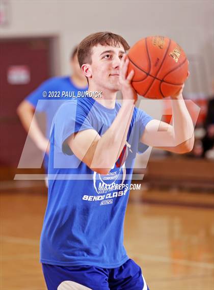 Thumbnail 2 in Big 30 Senior Classic photogallery.