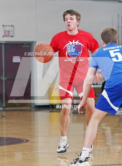 Thumbnail 2 in Big 30 Senior Classic photogallery.