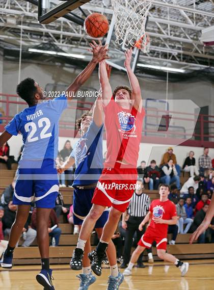 Thumbnail 1 in Big 30 Senior Classic photogallery.