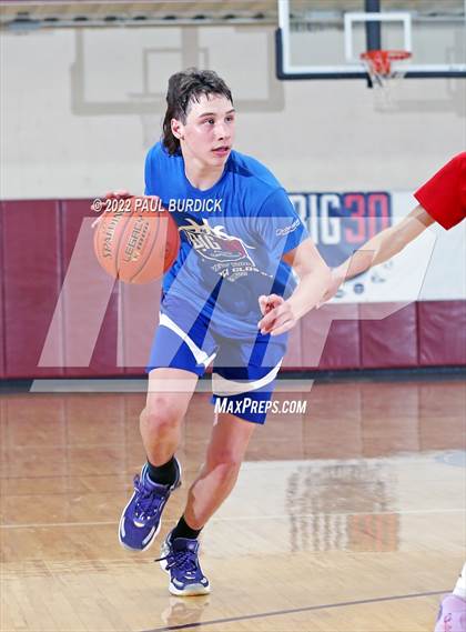 Thumbnail 3 in Big 30 Senior Classic photogallery.