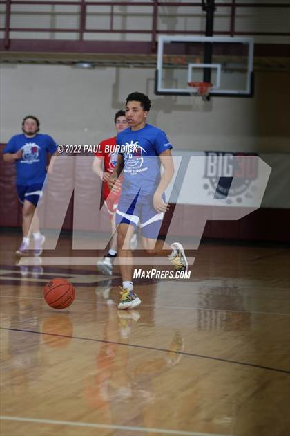 Thumbnail 2 in Big 30 Senior Classic photogallery.