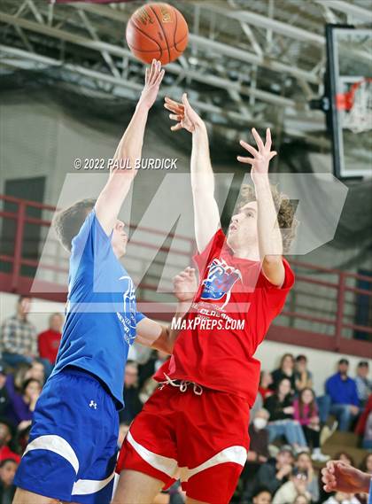 Thumbnail 2 in Big 30 Senior Classic photogallery.