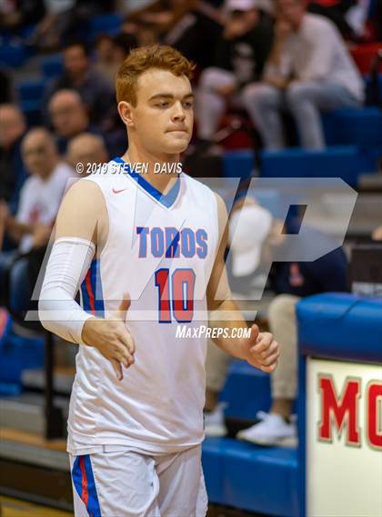Thumbnail 3 in Mercer Island vs. Mountain View  (Visit Mesa Basketball Challenge) photogallery.