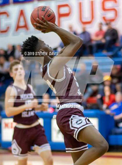 Thumbnail 2 in Mercer Island vs. Mountain View  (Visit Mesa Basketball Challenge) photogallery.