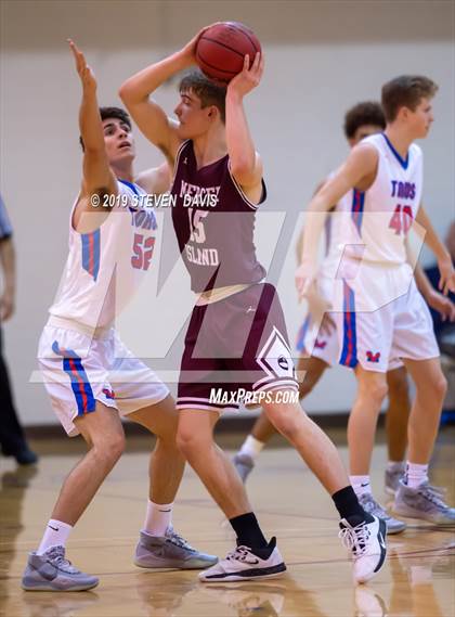 Thumbnail 1 in Mercer Island vs. Mountain View  (Visit Mesa Basketball Challenge) photogallery.