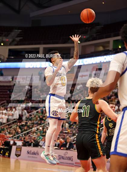 Thumbnail 1 in West Catholic vs. Deer Lakes (PIAA 3A Championship) photogallery.