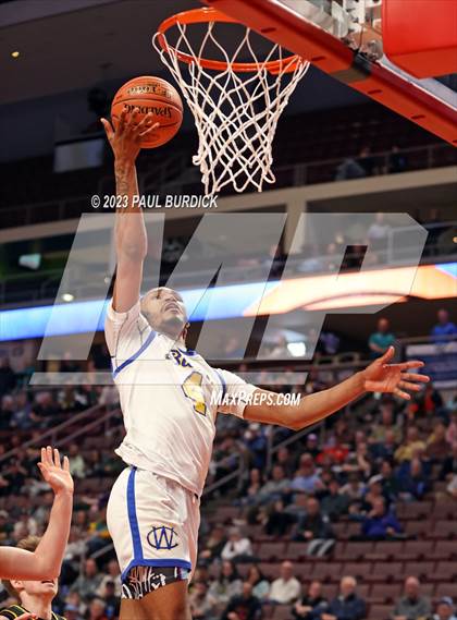 Thumbnail 2 in West Catholic vs. Deer Lakes (PIAA 3A Championship) photogallery.