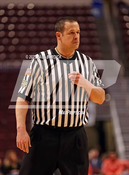 Thumbnail 3 in West Catholic vs. Deer Lakes (PIAA 3A Championship) photogallery.