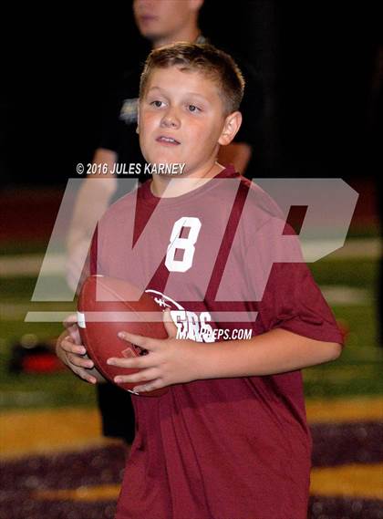 Thumbnail 1 in FR: Faith Lutheran vs Meadows photogallery.