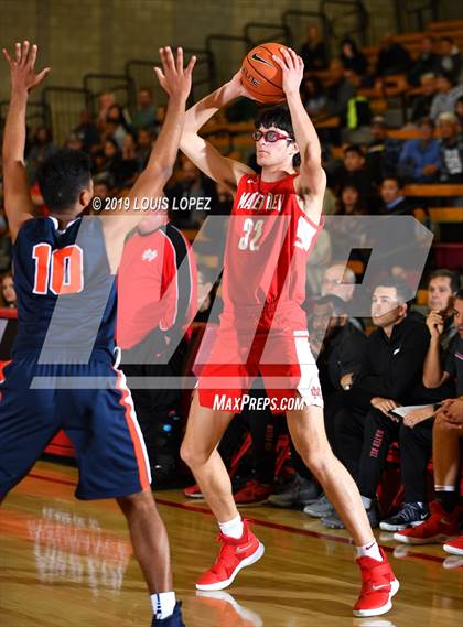 Thumbnail 3 in Rolling Hills Prep @ Mater Dei (Nike Extravaganza) photogallery.