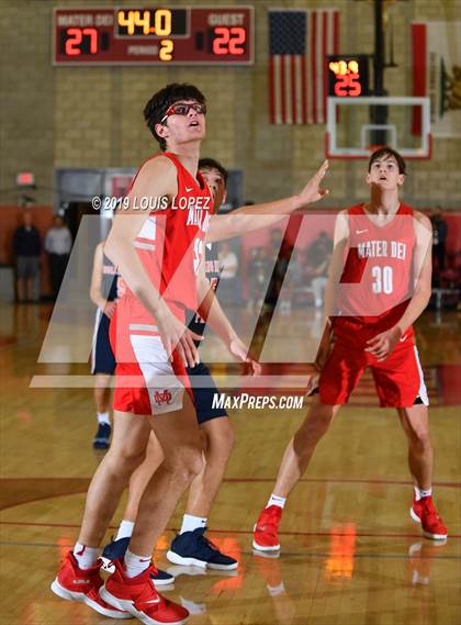 Thumbnail 2 in Rolling Hills Prep @ Mater Dei (Nike Extravaganza) photogallery.