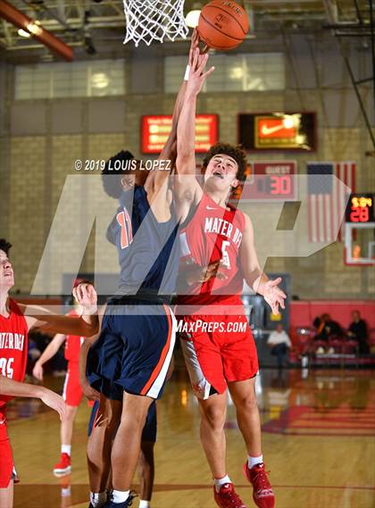 Thumbnail 1 in Rolling Hills Prep @ Mater Dei (Nike Extravaganza) photogallery.