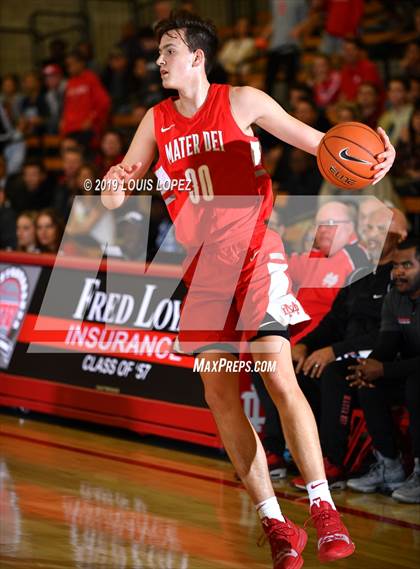 Thumbnail 3 in Rolling Hills Prep @ Mater Dei (Nike Extravaganza) photogallery.
