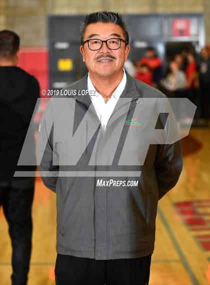 Thumbnail 2 in Rolling Hills Prep @ Mater Dei (Nike Extravaganza) photogallery.