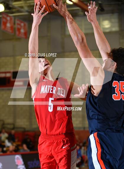 Thumbnail 2 in Rolling Hills Prep @ Mater Dei (Nike Extravaganza) photogallery.