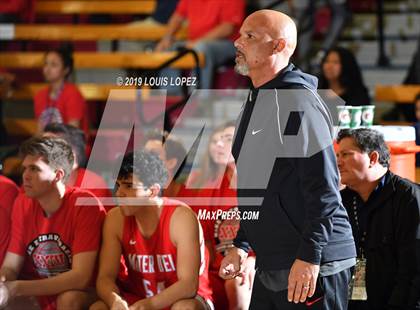 Thumbnail 3 in Rolling Hills Prep @ Mater Dei (Nike Extravaganza) photogallery.