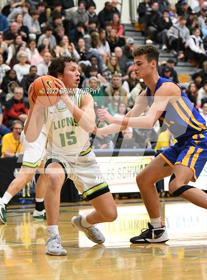 Thumbnail 2 in Barlow vs. West Linn (Les Schwab Invitational) photogallery.