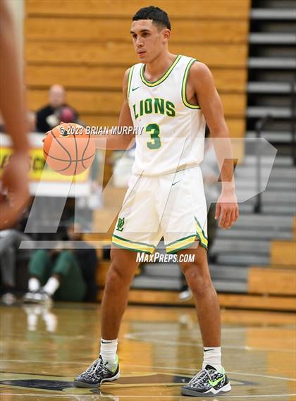 Thumbnail 1 in Barlow vs. West Linn (Les Schwab Invitational) photogallery.