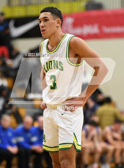 Thumbnail 2 in Barlow vs. West Linn (Les Schwab Invitational) photogallery.