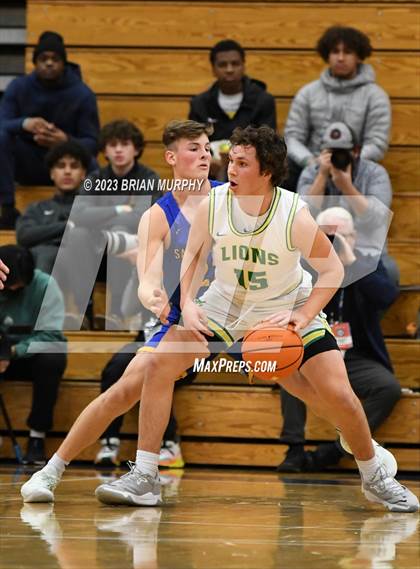 Thumbnail 1 in Barlow vs. West Linn (Les Schwab Invitational) photogallery.