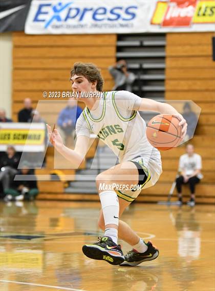 Thumbnail 2 in Barlow vs. West Linn (Les Schwab Invitational) photogallery.