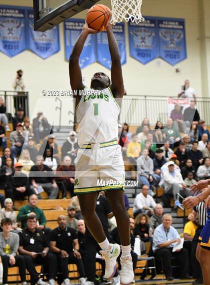Thumbnail 3 in Barlow vs. West Linn (Les Schwab Invitational) photogallery.