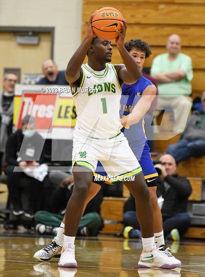 Thumbnail 2 in Barlow vs. West Linn (Les Schwab Invitational) photogallery.