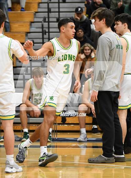 Thumbnail 2 in Barlow vs. West Linn (Les Schwab Invitational) photogallery.