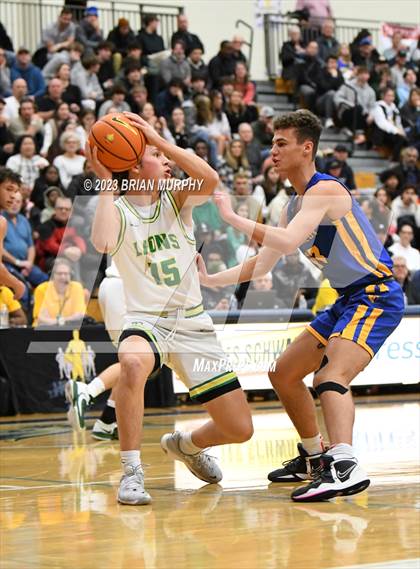 Thumbnail 3 in Barlow vs. West Linn (Les Schwab Invitational) photogallery.