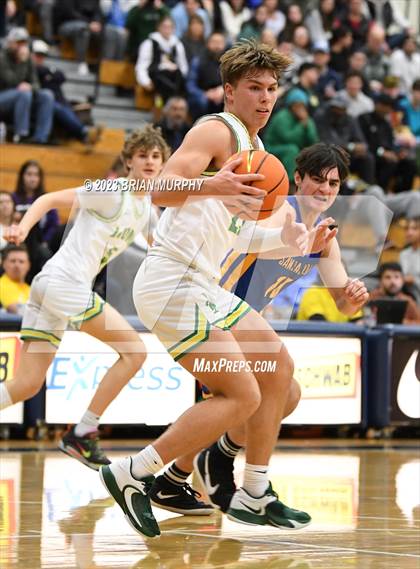 Thumbnail 1 in Barlow vs. West Linn (Les Schwab Invitational) photogallery.