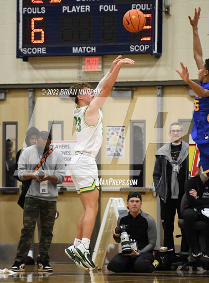 Thumbnail 2 in Barlow vs. West Linn (Les Schwab Invitational) photogallery.