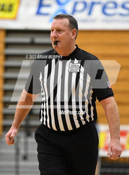 Thumbnail 1 in Barlow vs. West Linn (Les Schwab Invitational) photogallery.