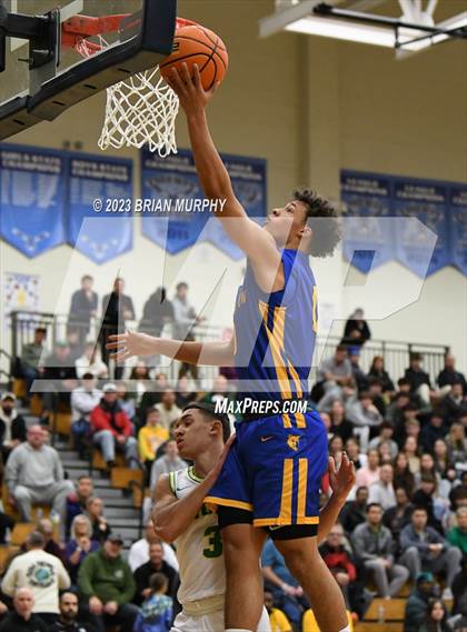 Thumbnail 1 in Barlow vs. West Linn (Les Schwab Invitational) photogallery.