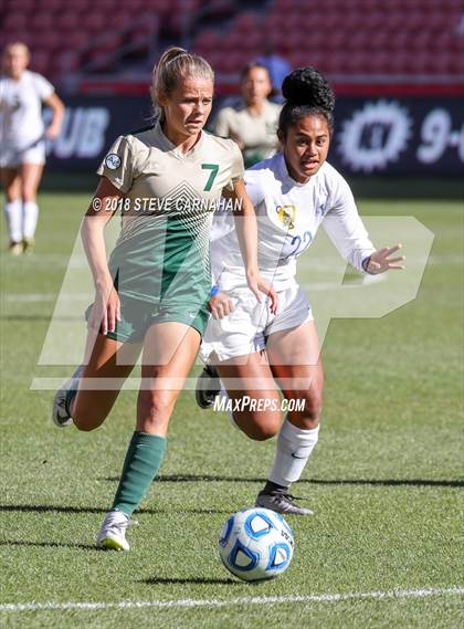 Thumbnail 3 in Snow Canyon vs. Orem (UHSAA 4A Final) photogallery.
