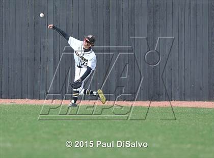 Thumbnail 3 in Mullen @ Arapahoe photogallery.